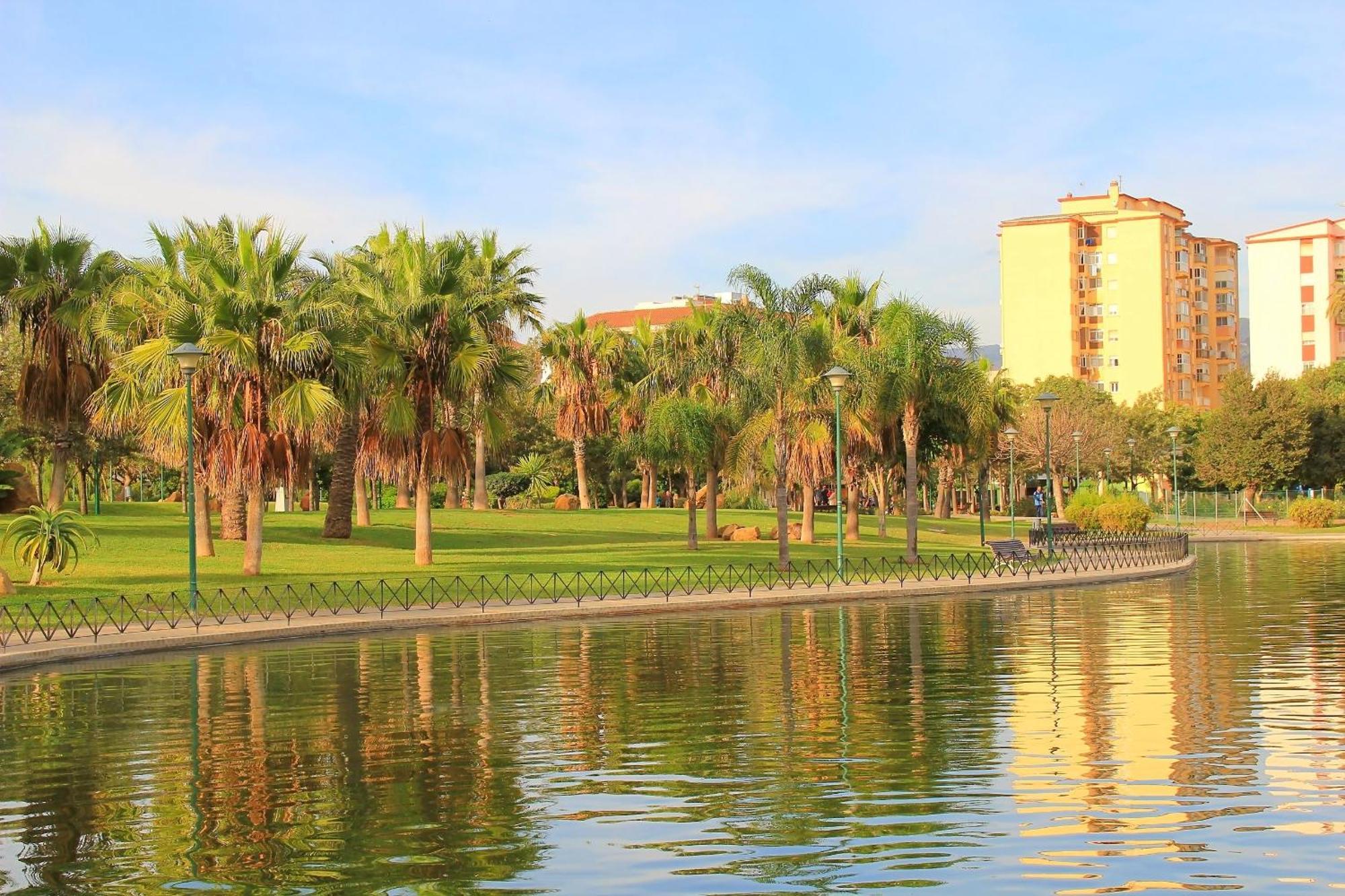 Ave Huelin 3Rooms Alojamiento Con Parking Y Ac Malaga Ngoại thất bức ảnh